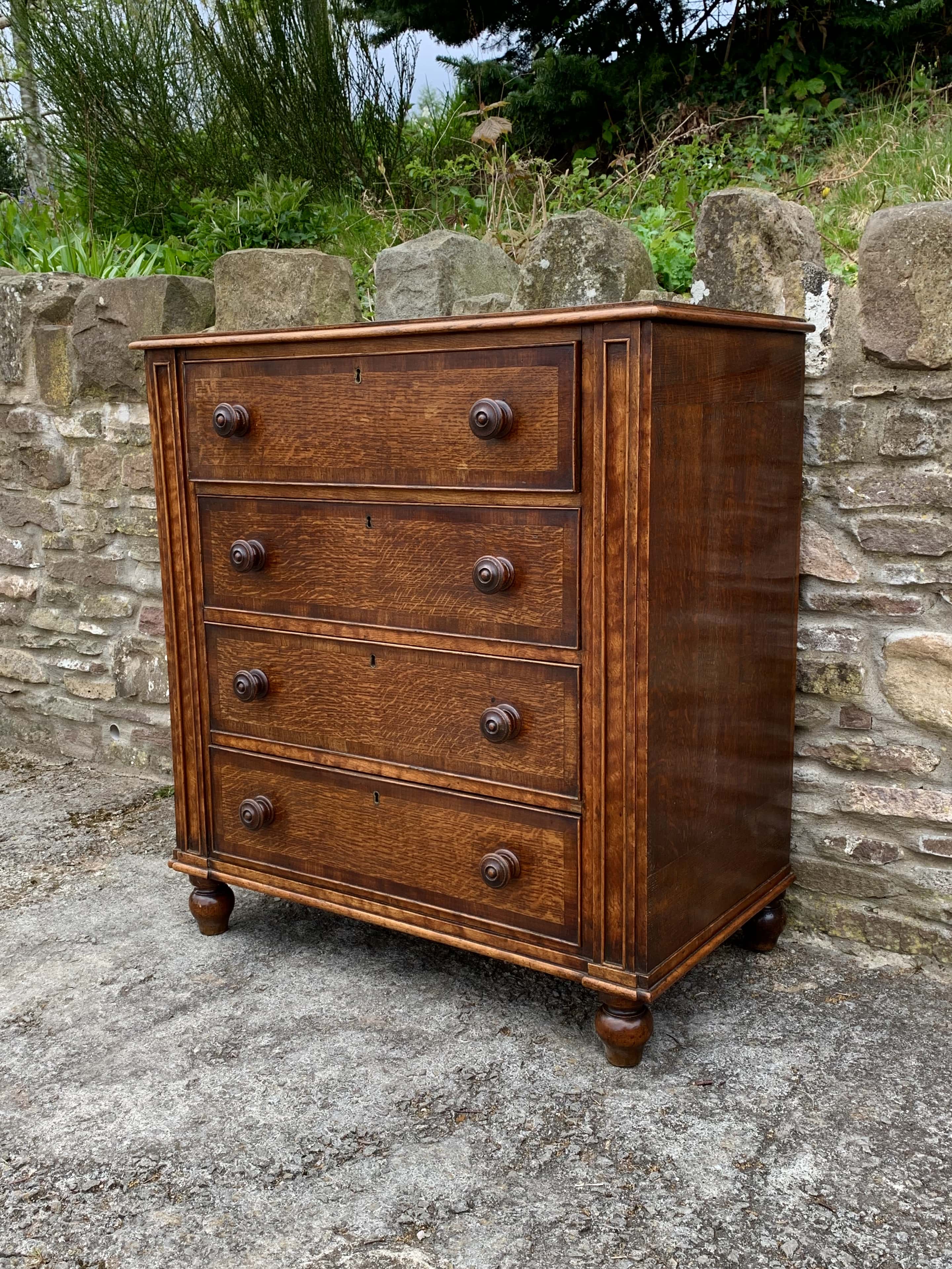 19th oak chest of drawers